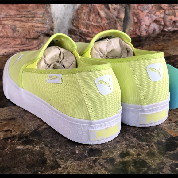 NEW Puma Women's Bari Slip-On Casual Sneakers - Picture 7 of 13